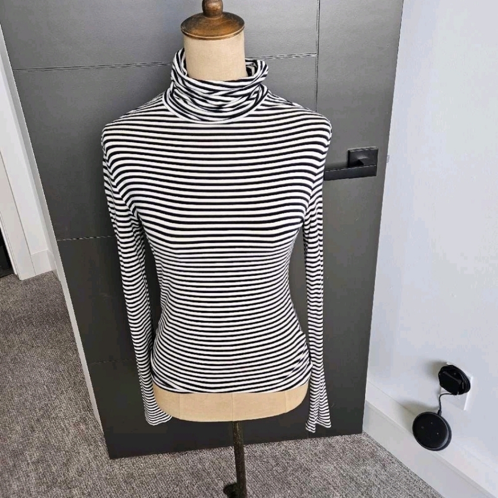 H&M Navy and White Striped Top